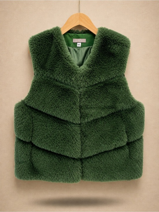 Jackets & Blazers - FINDS Green Faux Fur Vest Plush Luxe Layering Cozy Chic M/L Fall Winter